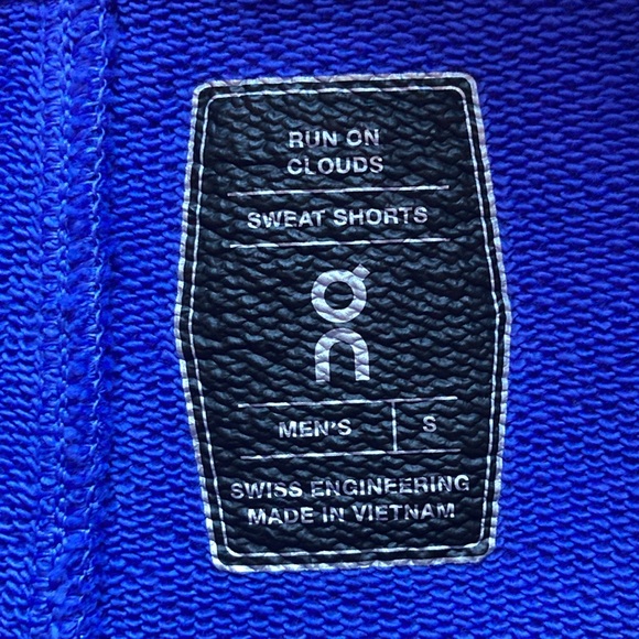 On Running Men’s Sweat Shorts Blue Athletic Run on Clouds Sz S - Picture 5 of 11